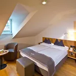 Maximilian - Stadthaus Penz Otel 4*