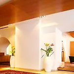 Maximilian - Stadthaus Penz Otel 4*