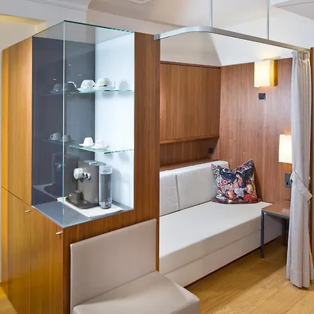 Hotell Maximilian - Stadthaus Penz 4*