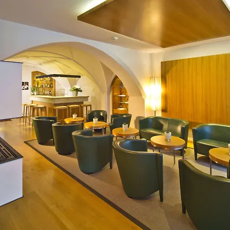 Maximilian - Stadthaus Penz Отель 4*