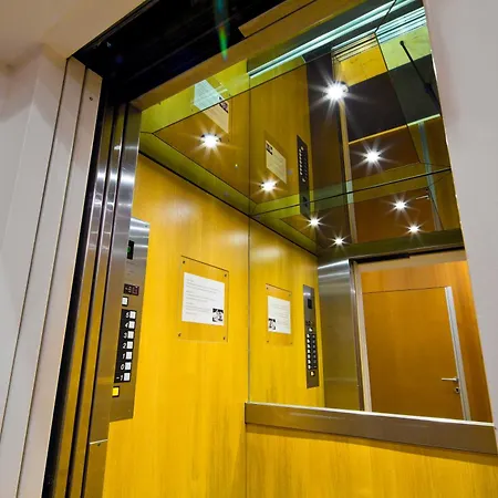 Maximilian - Stadthaus Penz Hotell