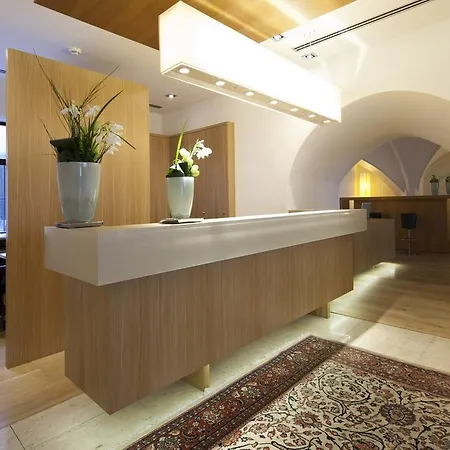 Maximilian - Stadthaus Penz Отель 4*