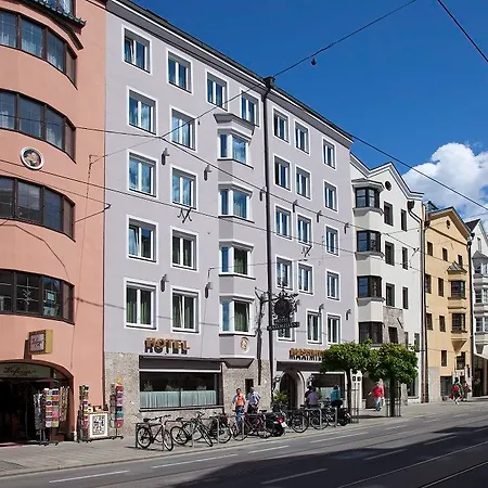 マキシミリアン - シュタットハウス ペンツ 4*