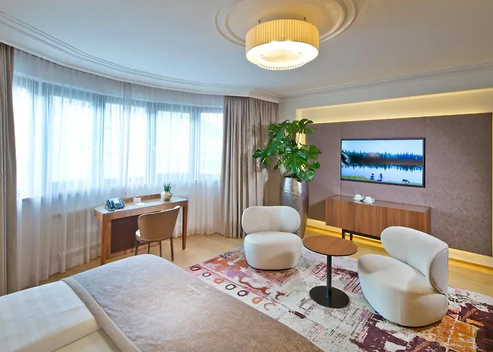 מלון Maximilian - Stadthaus Penz