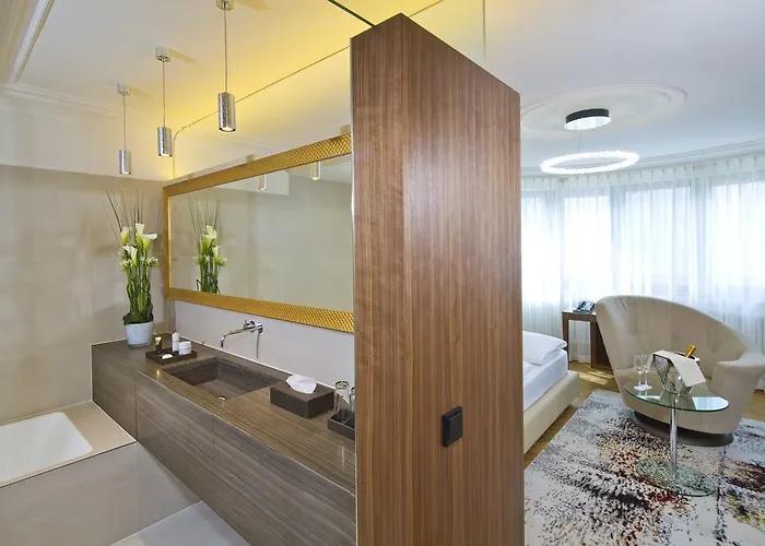 מלון Maximilian - Stadthaus Penz 4*