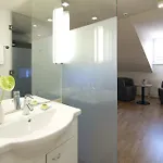 ホテル マキシミリアン - シュタットハウス ペンツ 4*