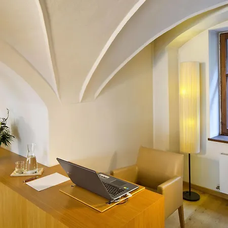 Hotel Maximilian - Stadthaus Penz 4*