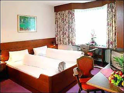 Maximilian - Stadthaus Penz 4*